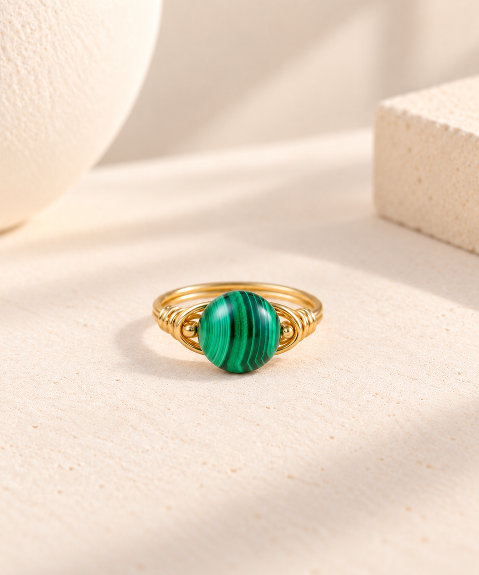 Malachite ring, Round gemstone